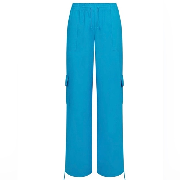 Skims Cover Up Cargo Pants - Picture 1 of 4